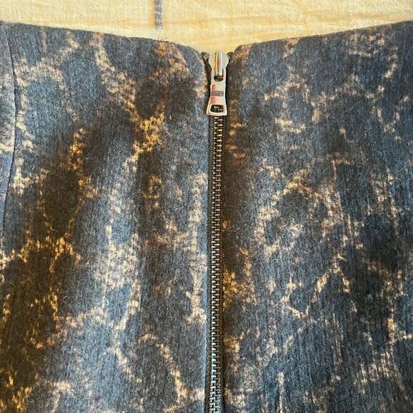 Elie Tahari Animal Print Mini Skirt | Size US 2 - Picture 6 of 7